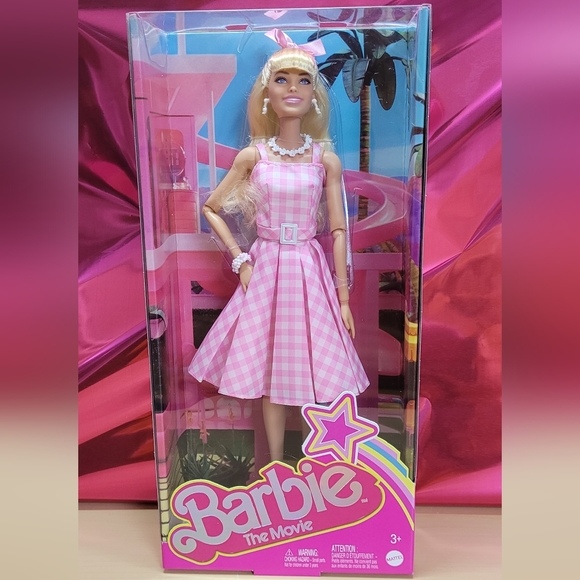Margot Robbie as Barbie in Barbie The Movie NIB Pink Gingham dress - Picture 1 of 6